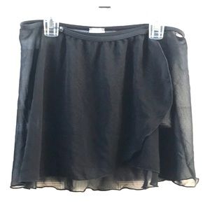 5/$15 - CAPEZIO Curved Pull-On Skirt